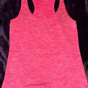 Fitted Pink Sleeveless Tank Top
